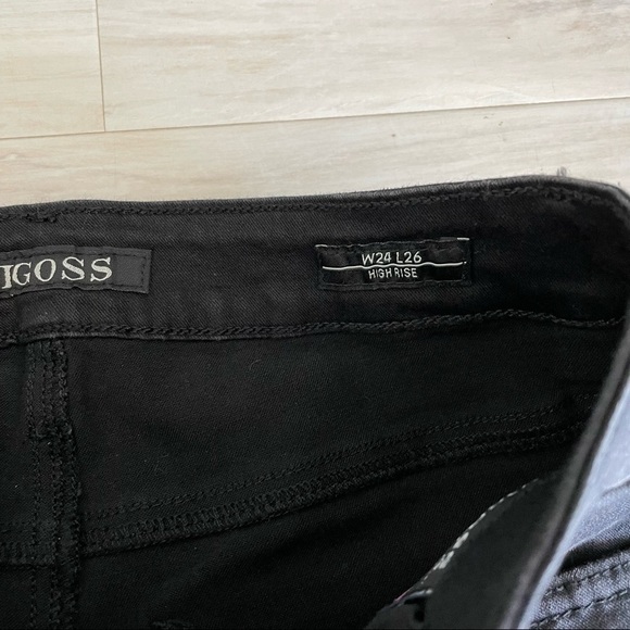 NWT Vigoss Black Stevie High Rise Cropped Straight Jeans - Picture 3 of 6